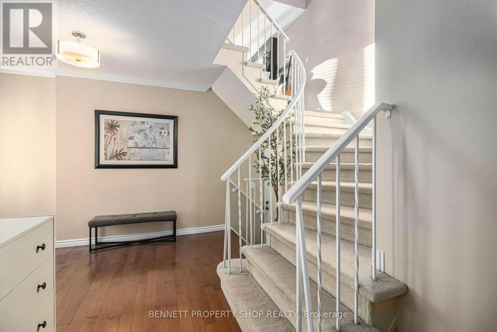 1865 LECLAIR CRESCENT