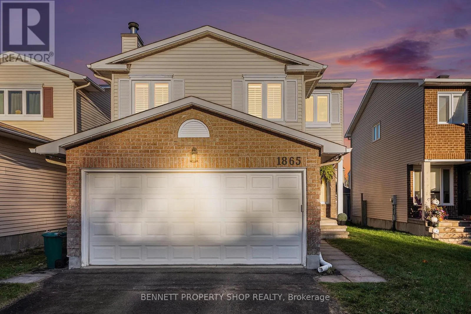 1865 LECLAIR CRESCENT