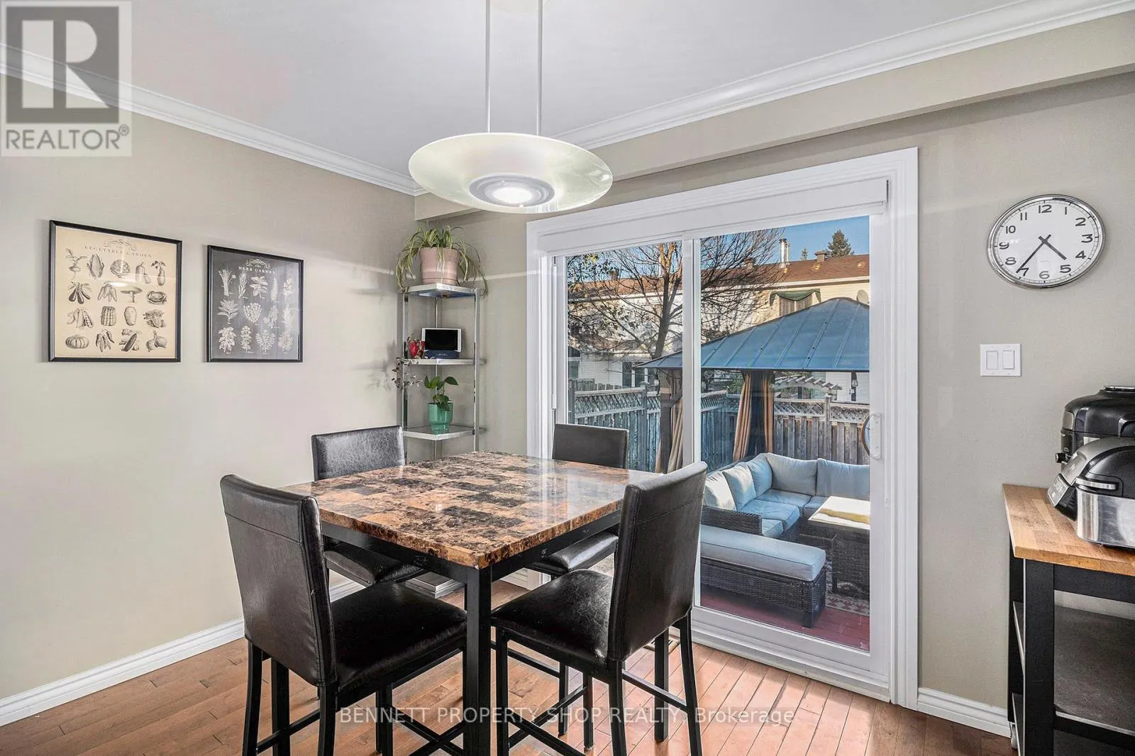 1865 LECLAIR CRESCENT