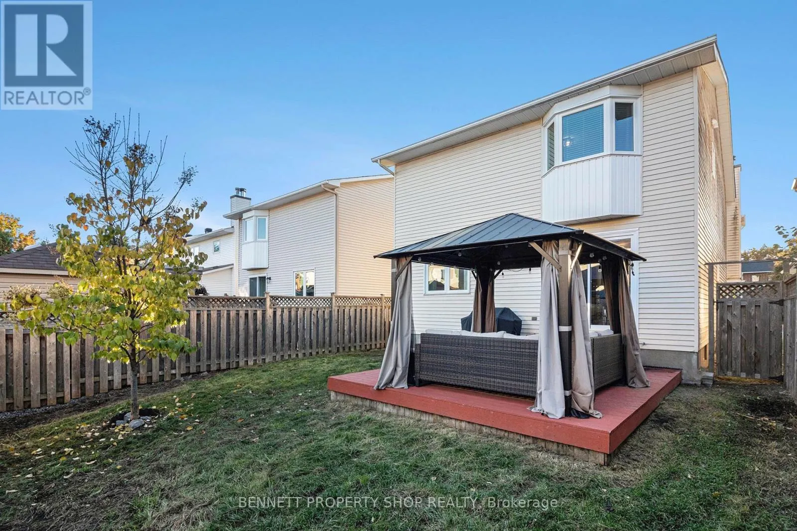 1865 LECLAIR CRESCENT