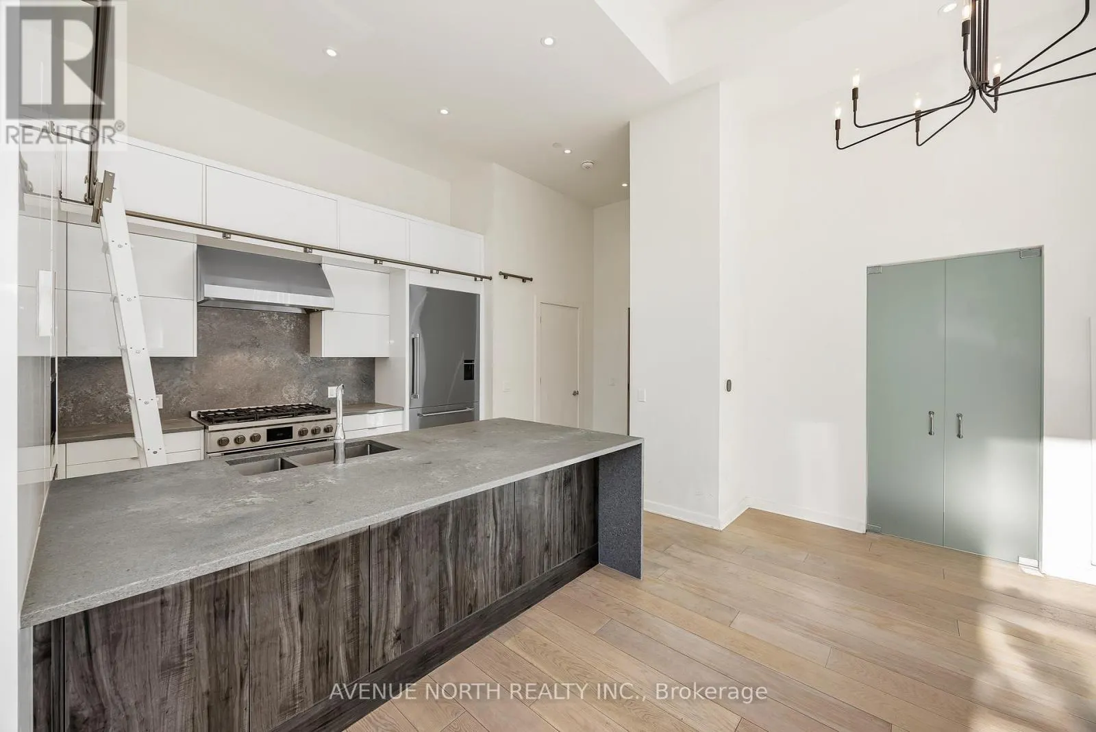 101 - 135 BARRETTE STREET