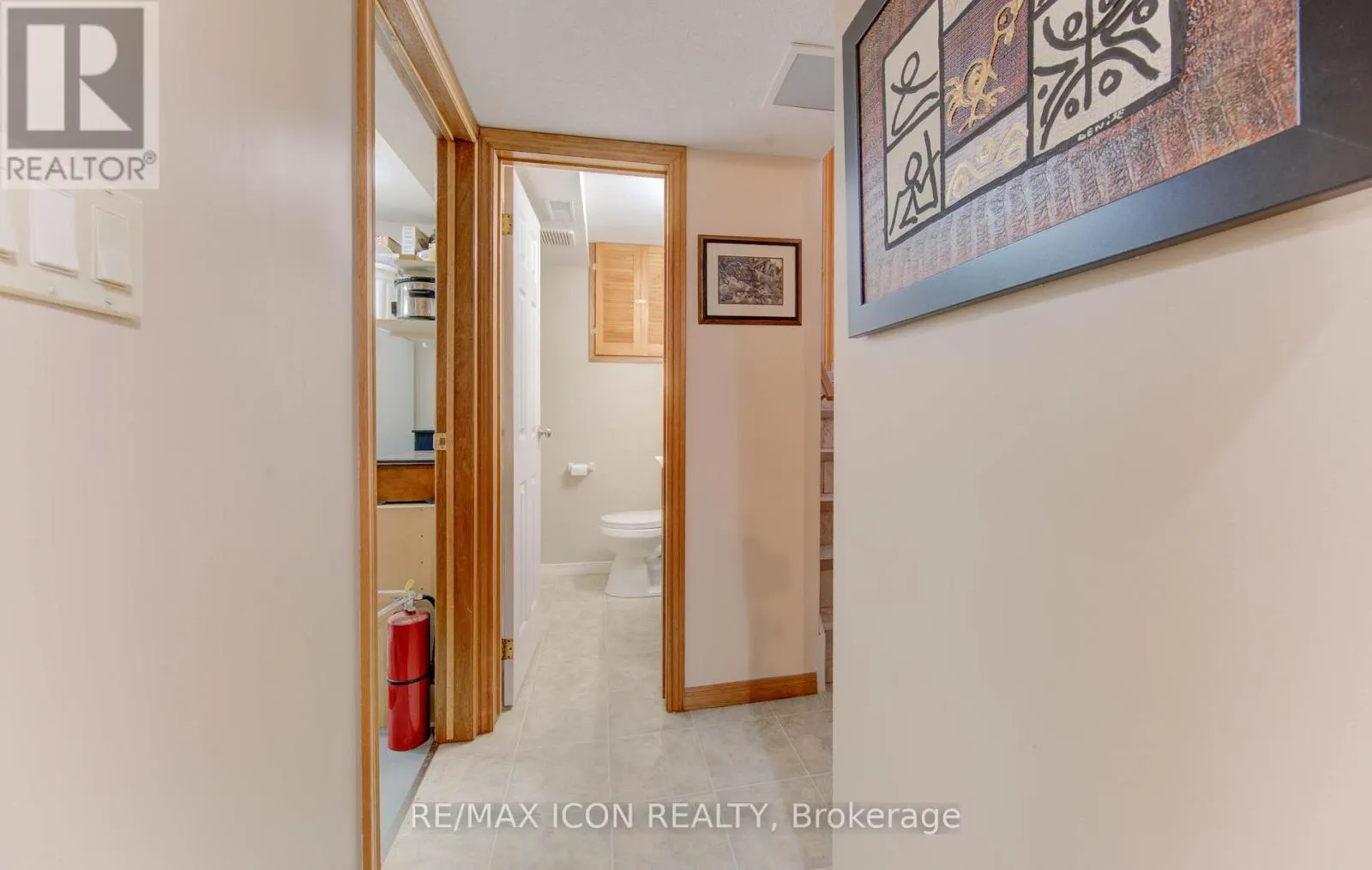 55 GRACEFIELD CRESCENT