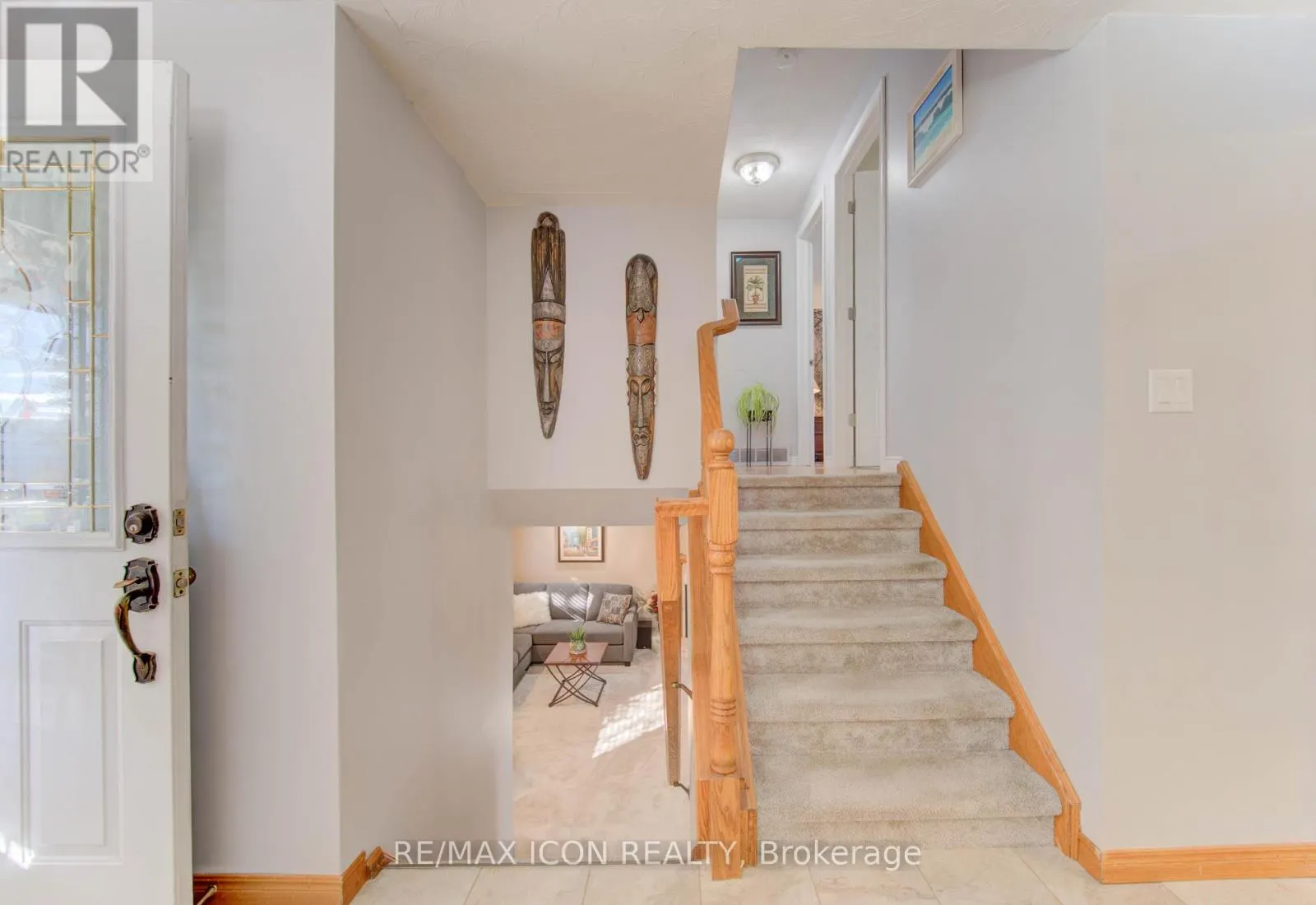 55 GRACEFIELD CRESCENT