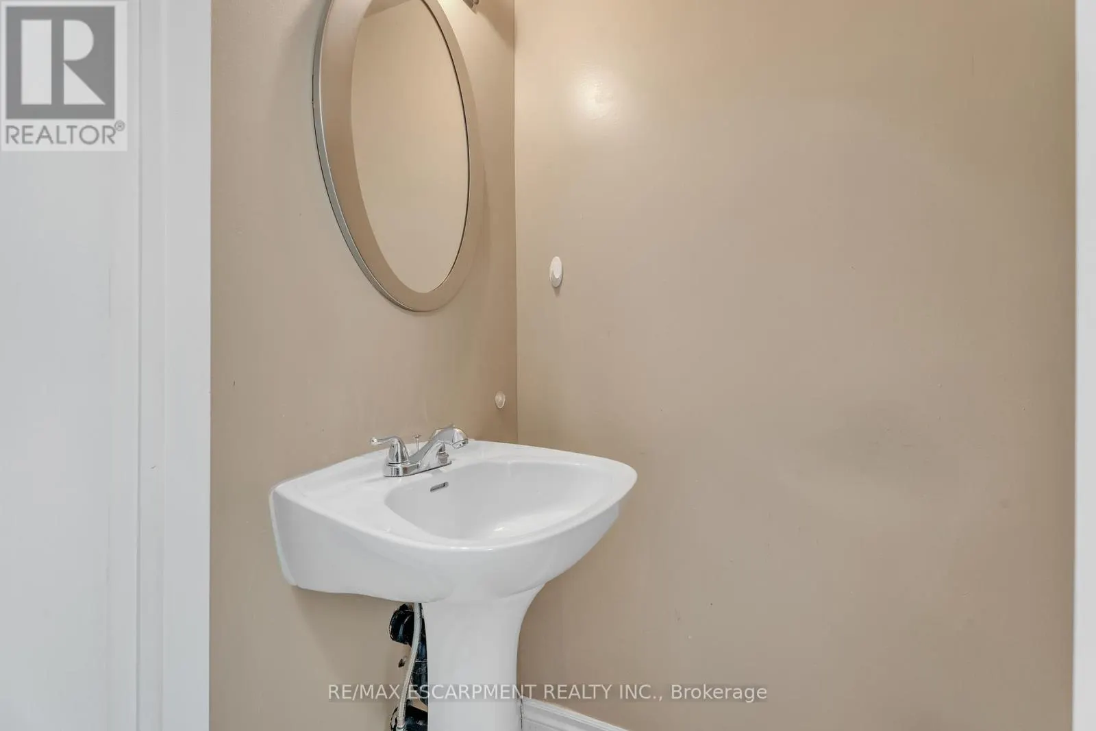 3 - 1025 UPPER GAGE AVENUE