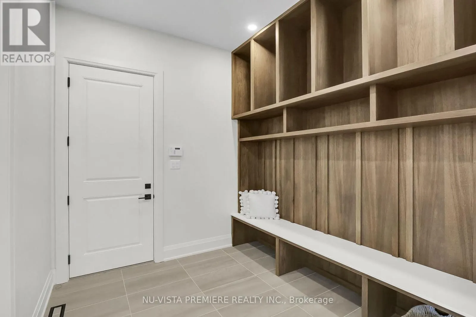 7301 SILVER CREEK CIRCLE