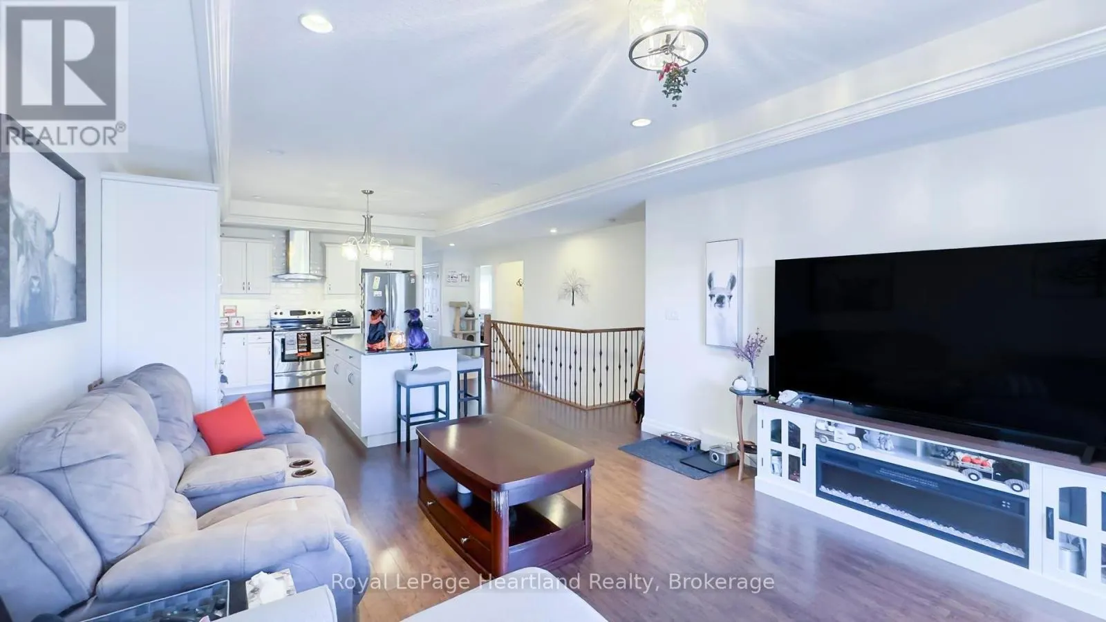 13 - 33 FAIRHAVEN LANE, #13