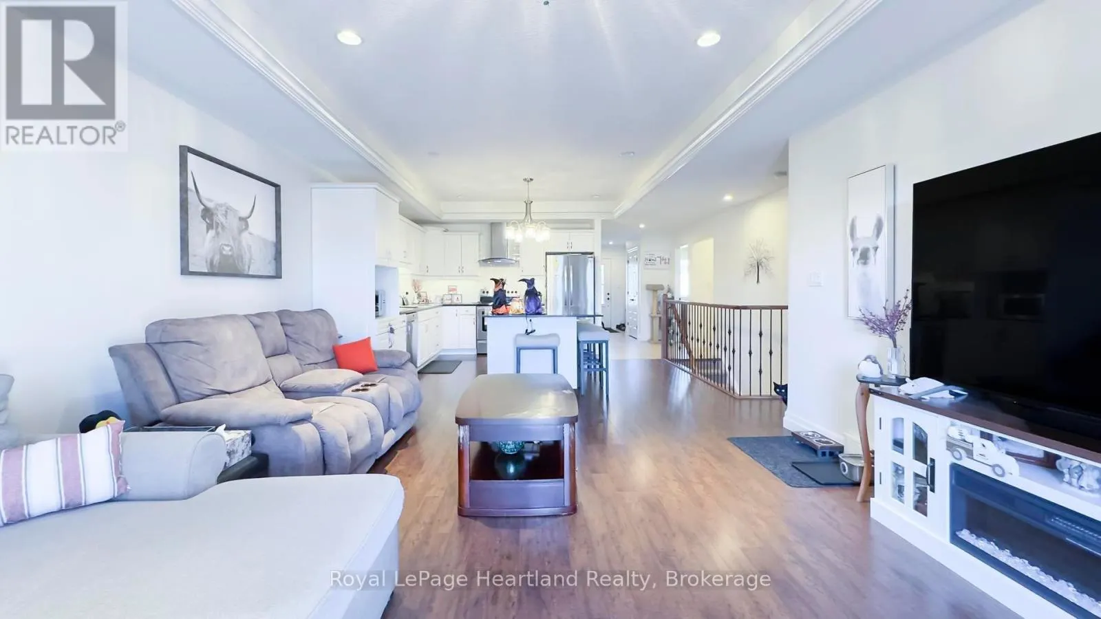 13 - 33 FAIRHAVEN LANE, #13