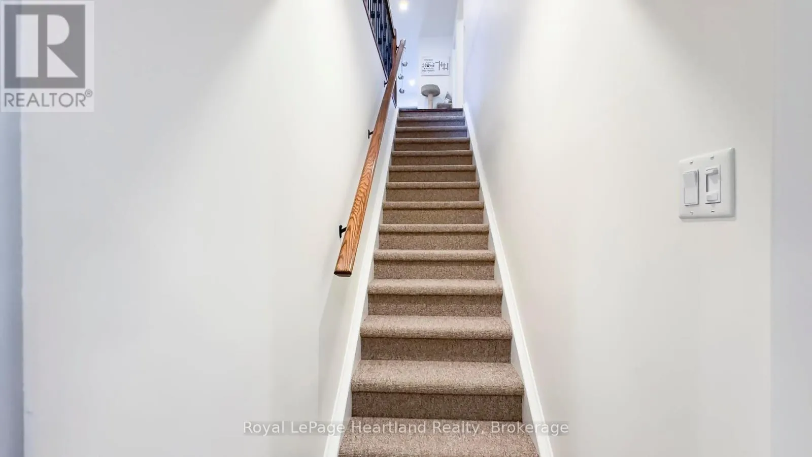 13 - 33 FAIRHAVEN LANE, #13