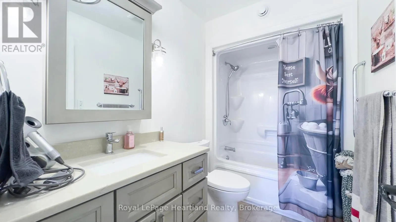 13 - 33 FAIRHAVEN LANE, #13