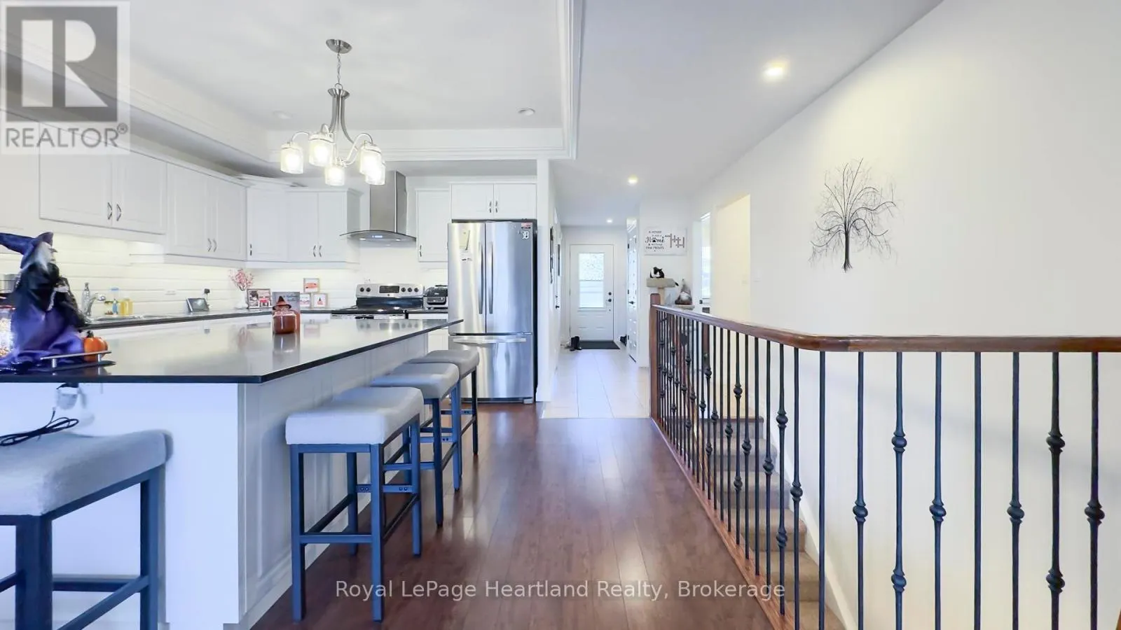 13 - 33 FAIRHAVEN LANE, #13