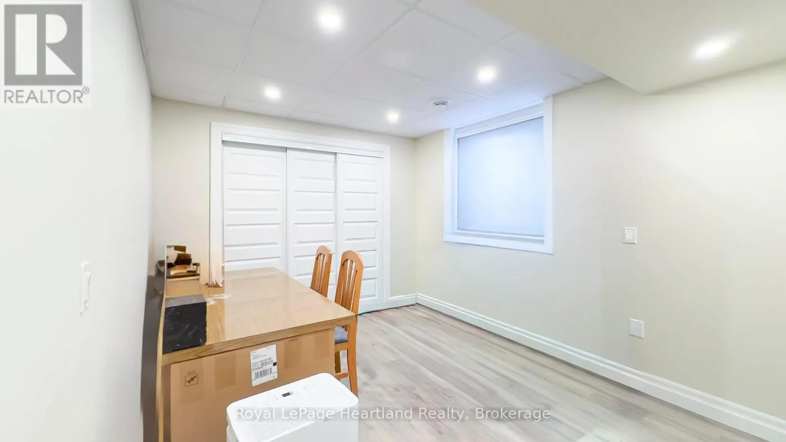 13 - 33 FAIRHAVEN LANE, #13