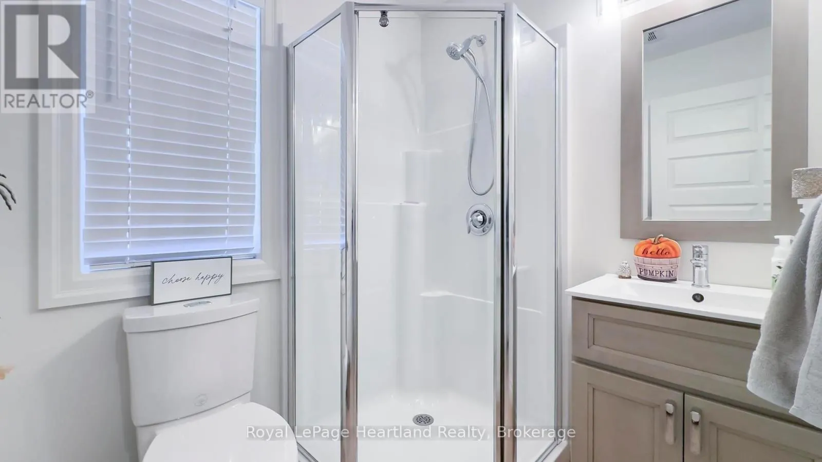 13 - 33 FAIRHAVEN LANE, #13