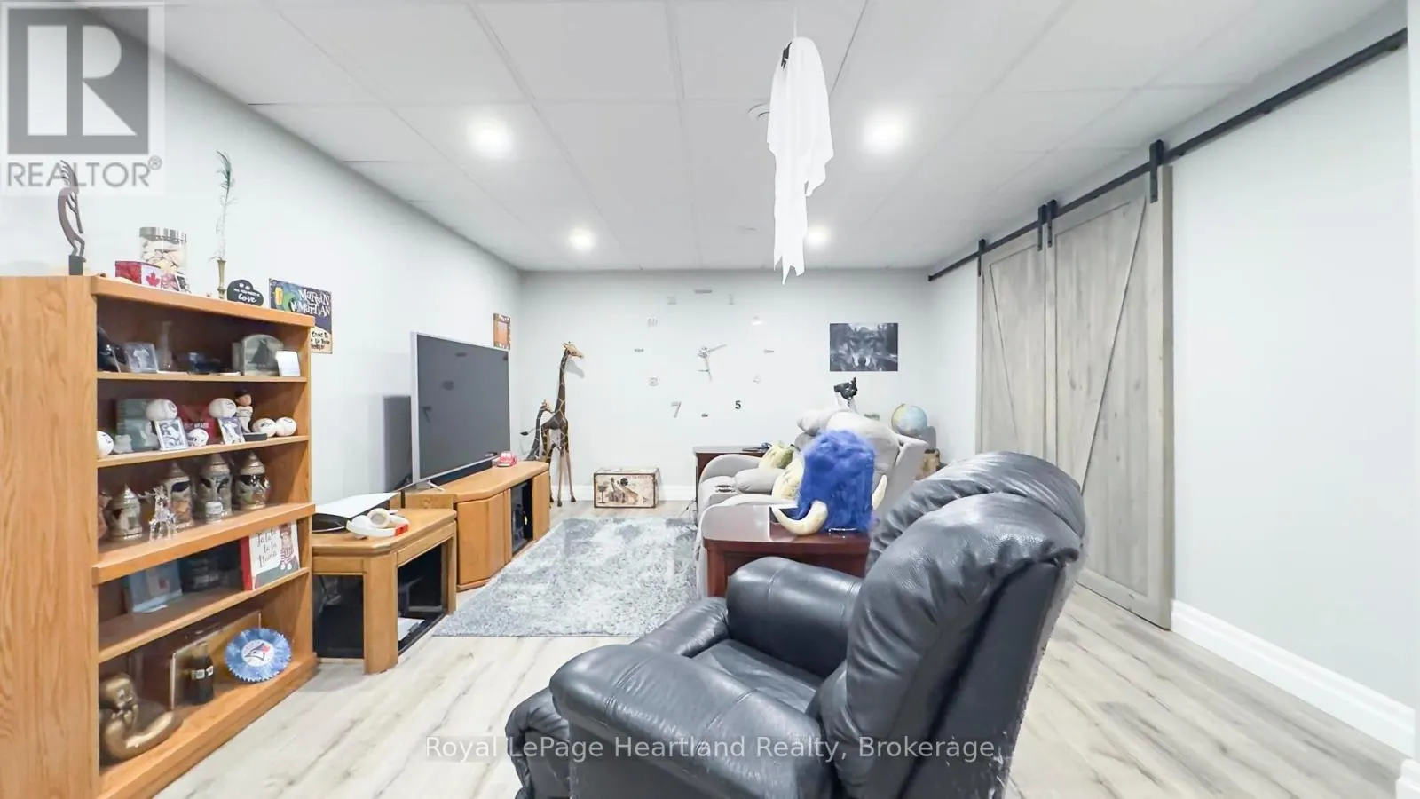 13 - 33 FAIRHAVEN LANE, #13