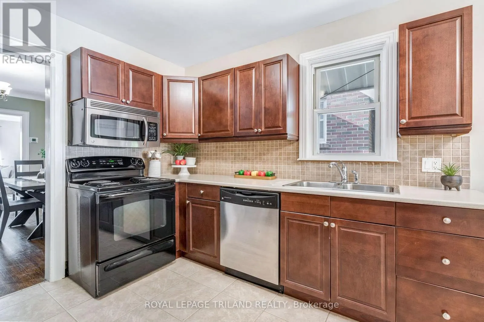 418 CHEAPSIDE STREET