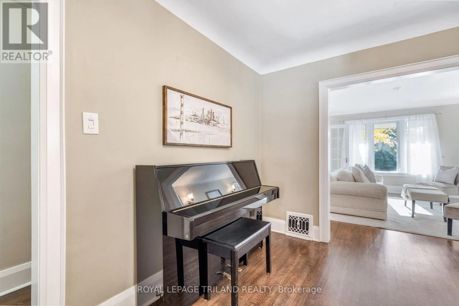 418 CHEAPSIDE STREET