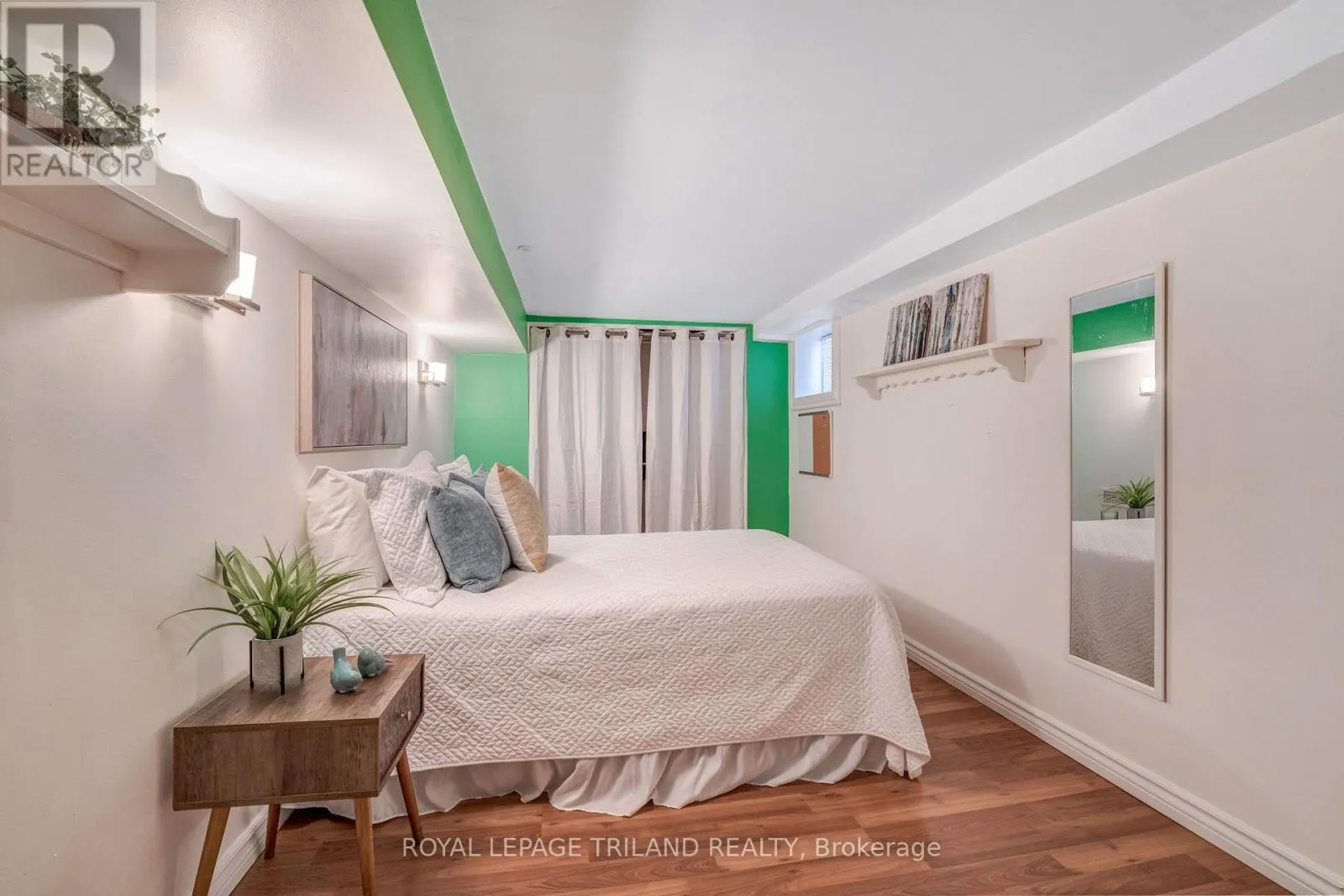 418 CHEAPSIDE STREET