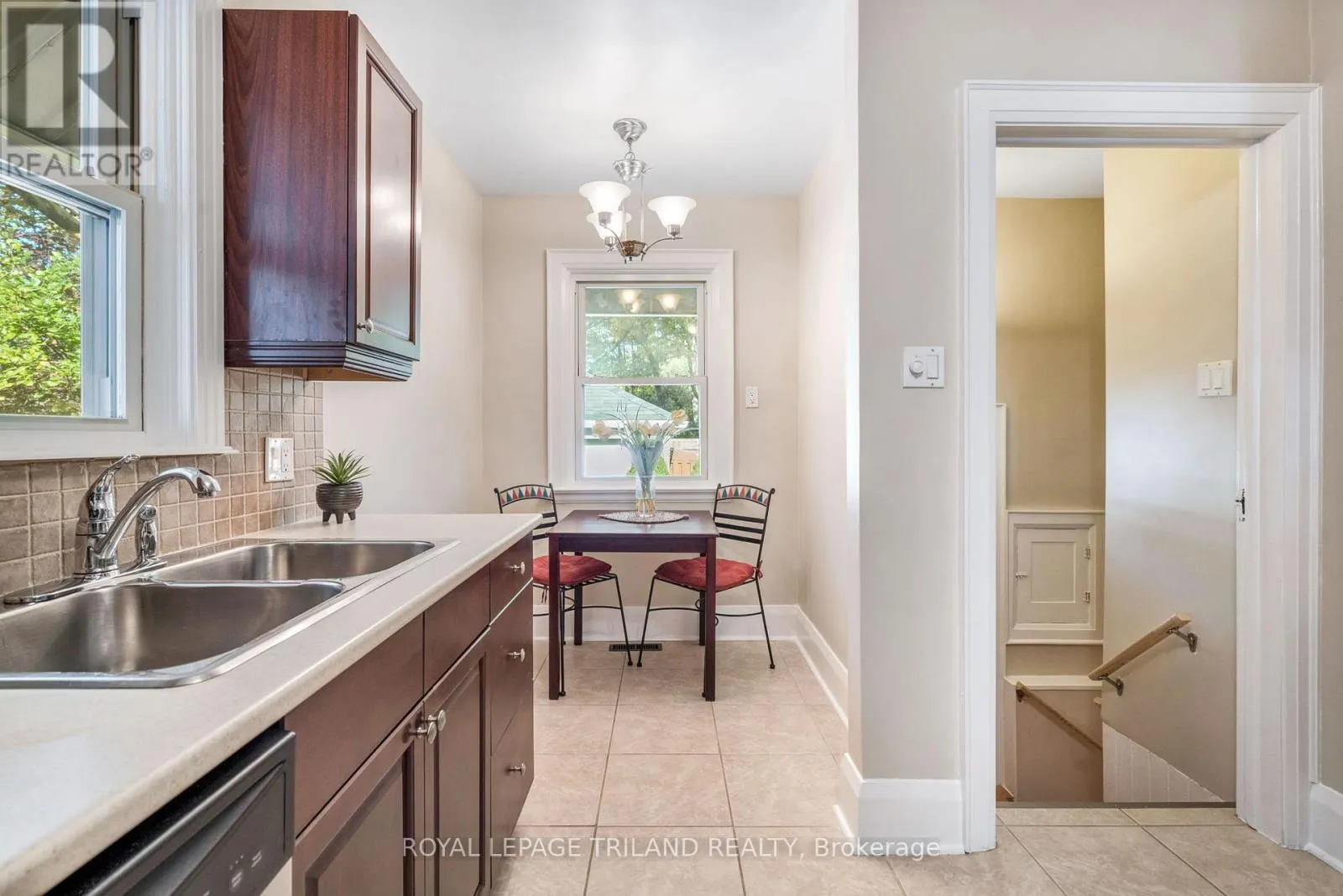 418 CHEAPSIDE STREET