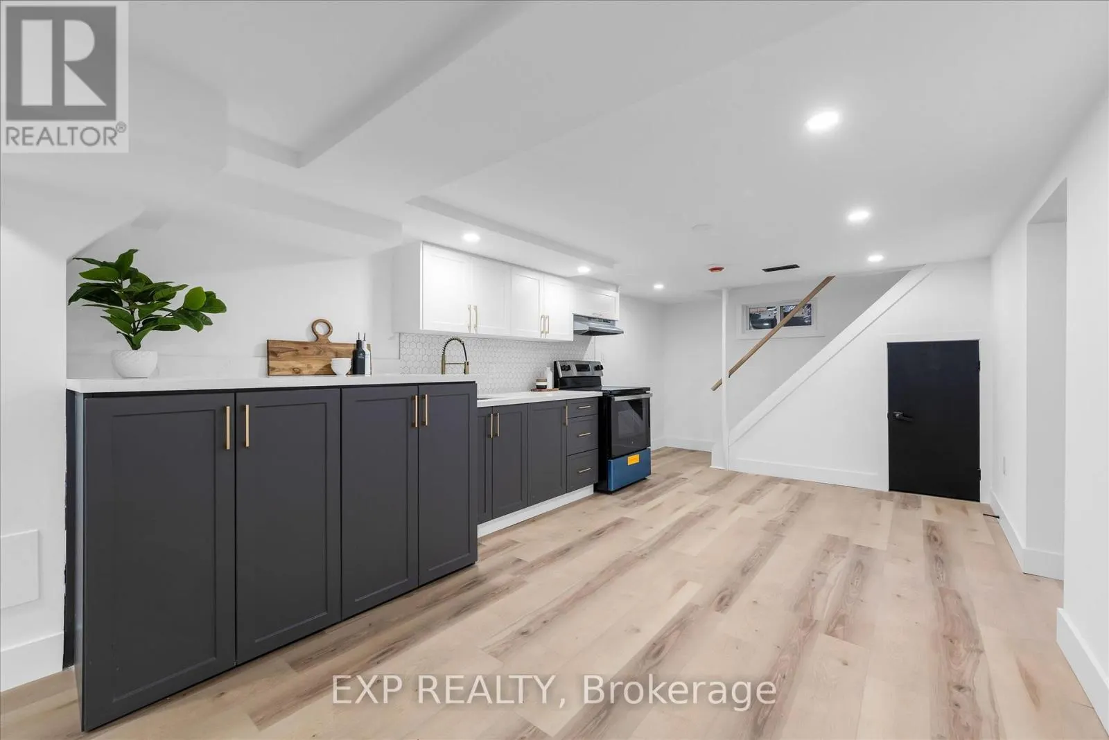 39 GRANDFIELD STREET