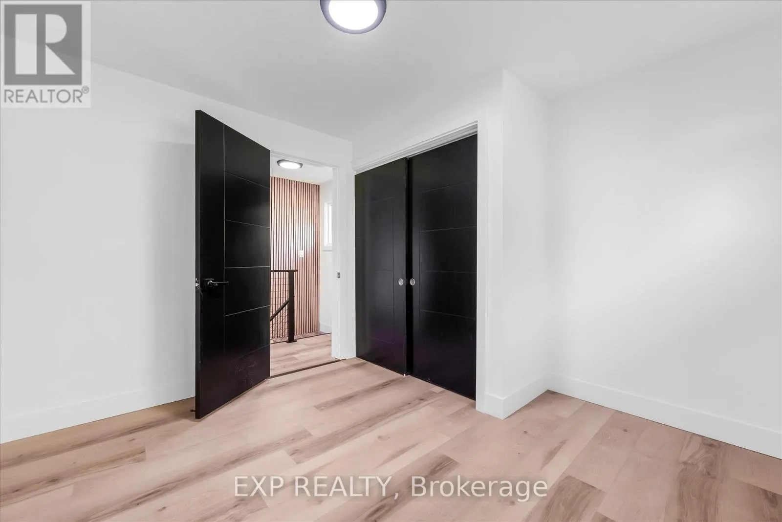 39 GRANDFIELD STREET