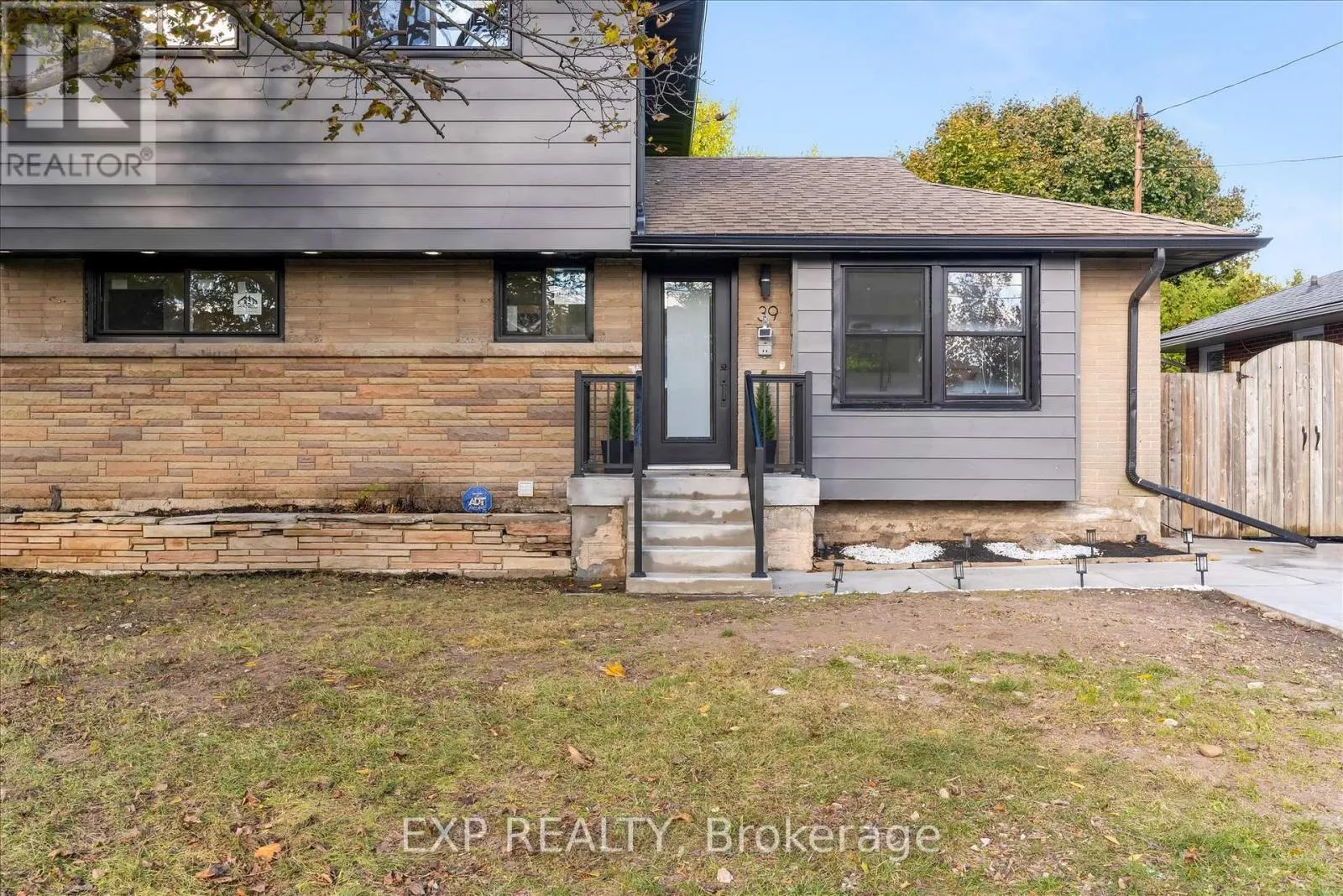 39 GRANDFIELD STREET