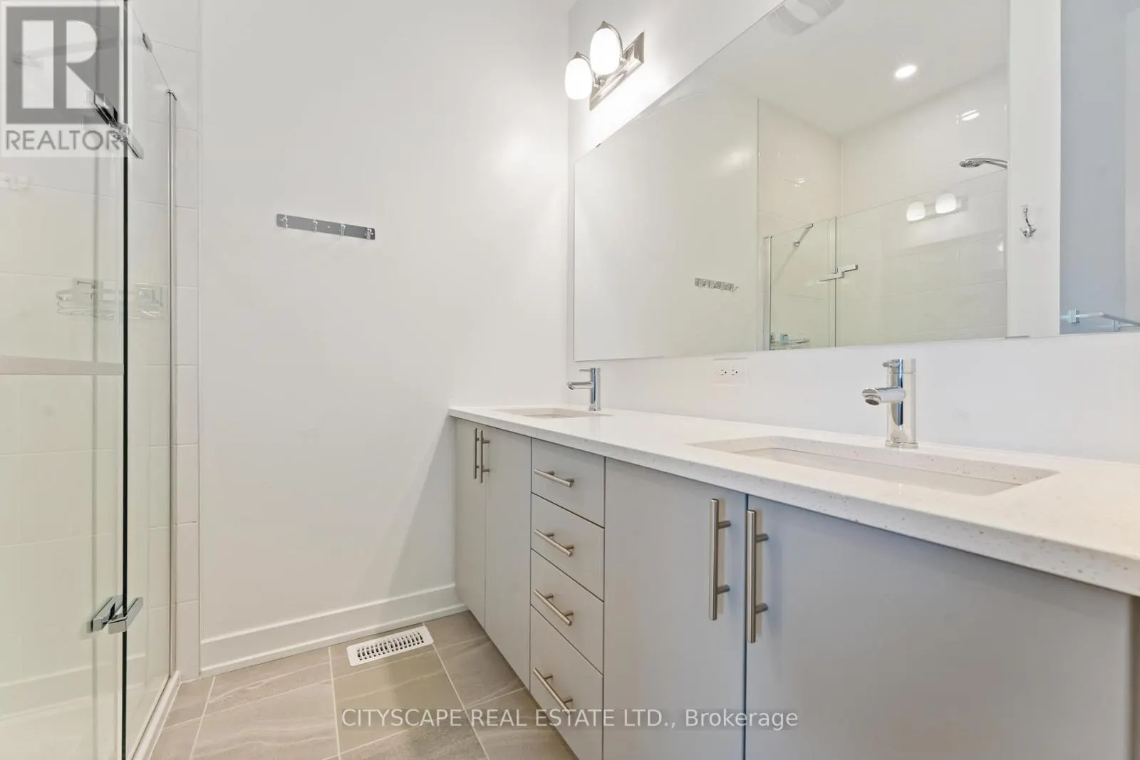 617 KENABEEK TERRACE