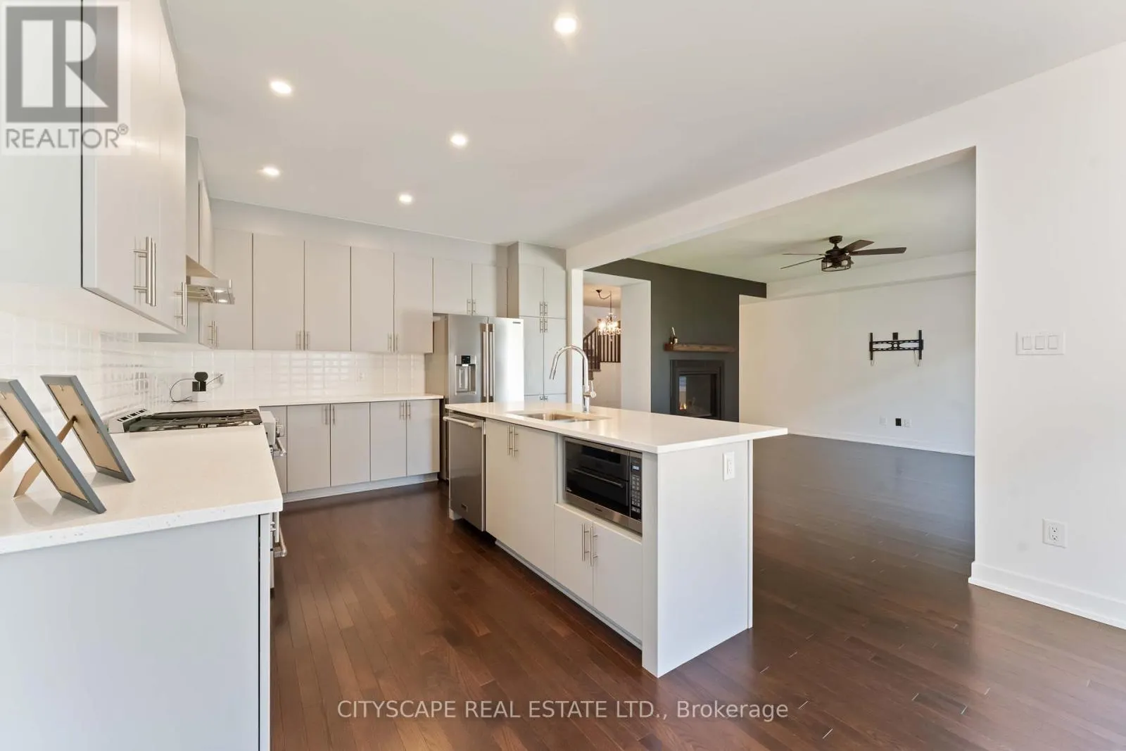 617 KENABEEK TERRACE