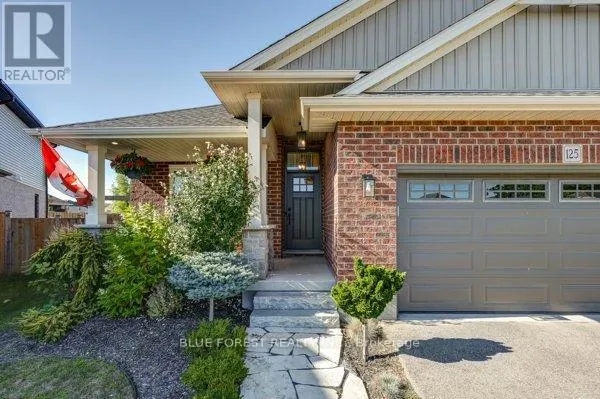 125 OLD FIELD LANE S