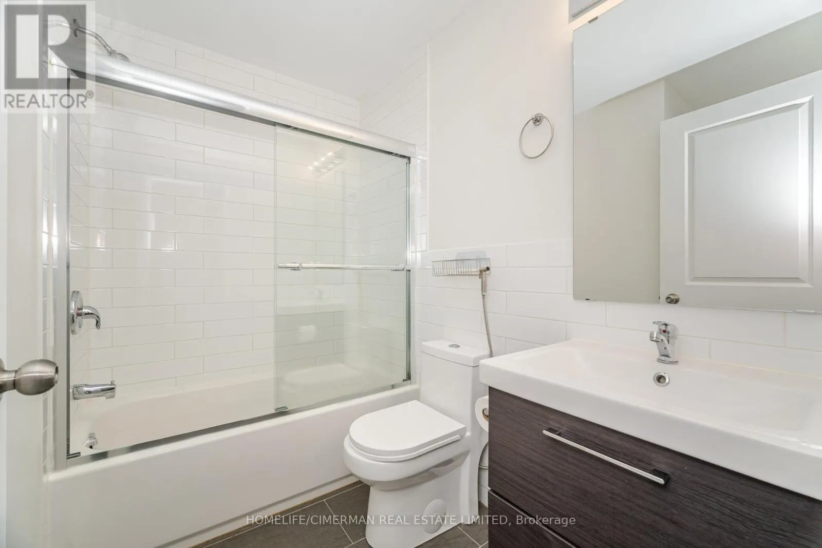 UNIT #2 - SECOND FLOOR - 67 WEST AVENUE N