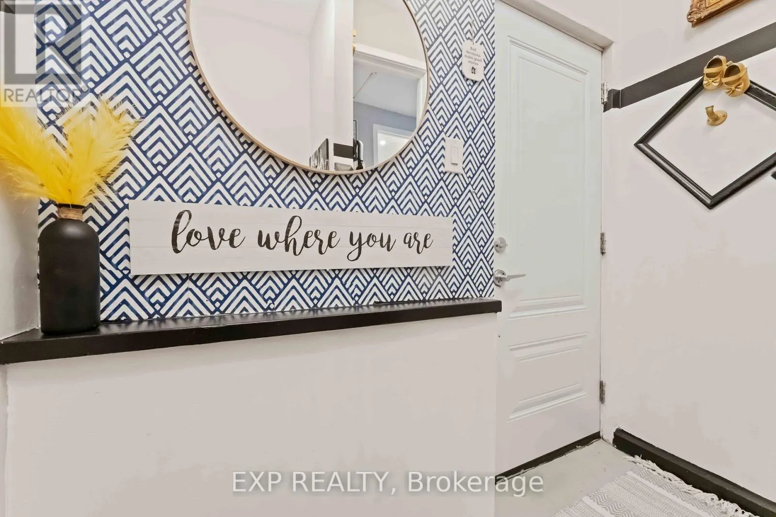 B - 1223 KITCHENER AVENUE