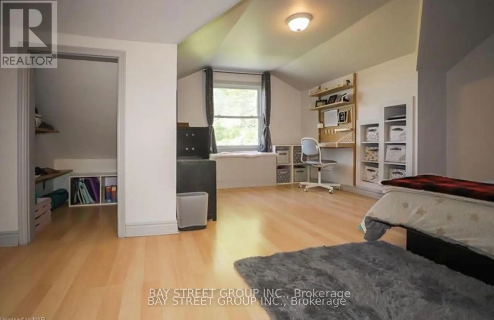 6565 STAMFORD GREEN DRIVE