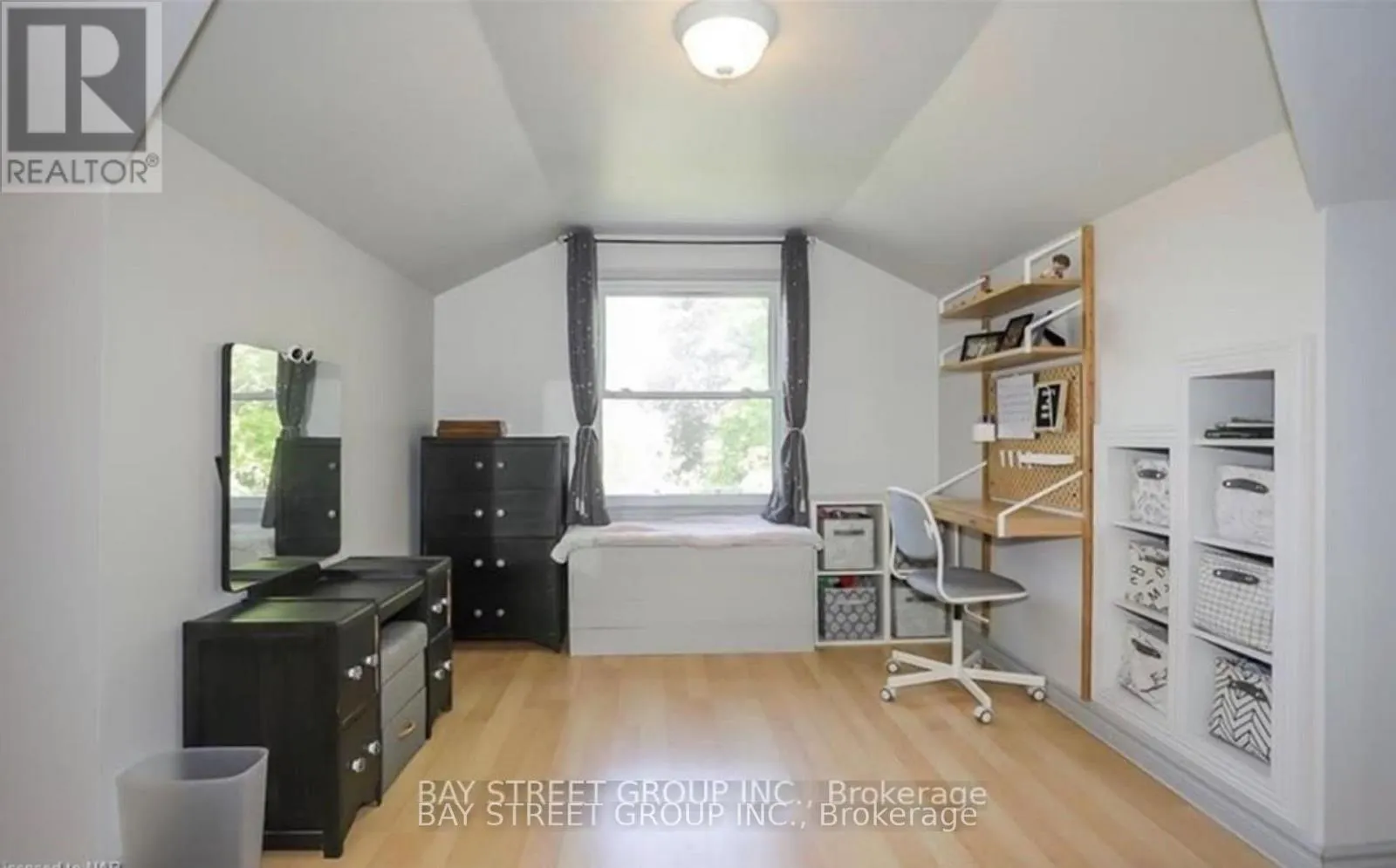 6565 STAMFORD GREEN DRIVE