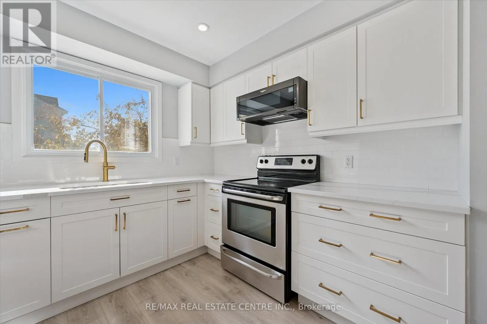 5 - 589 BEECHWOOD DRIVE