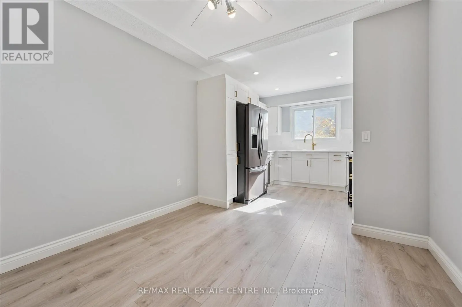 5 - 589 BEECHWOOD DRIVE