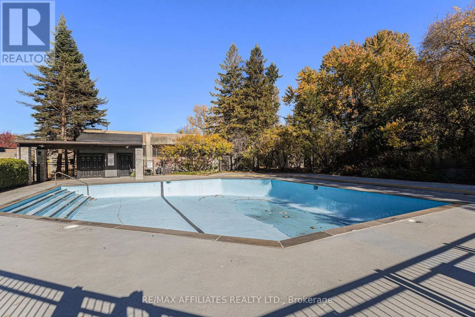 407 - 2760 CAROUSEL CRESCENT