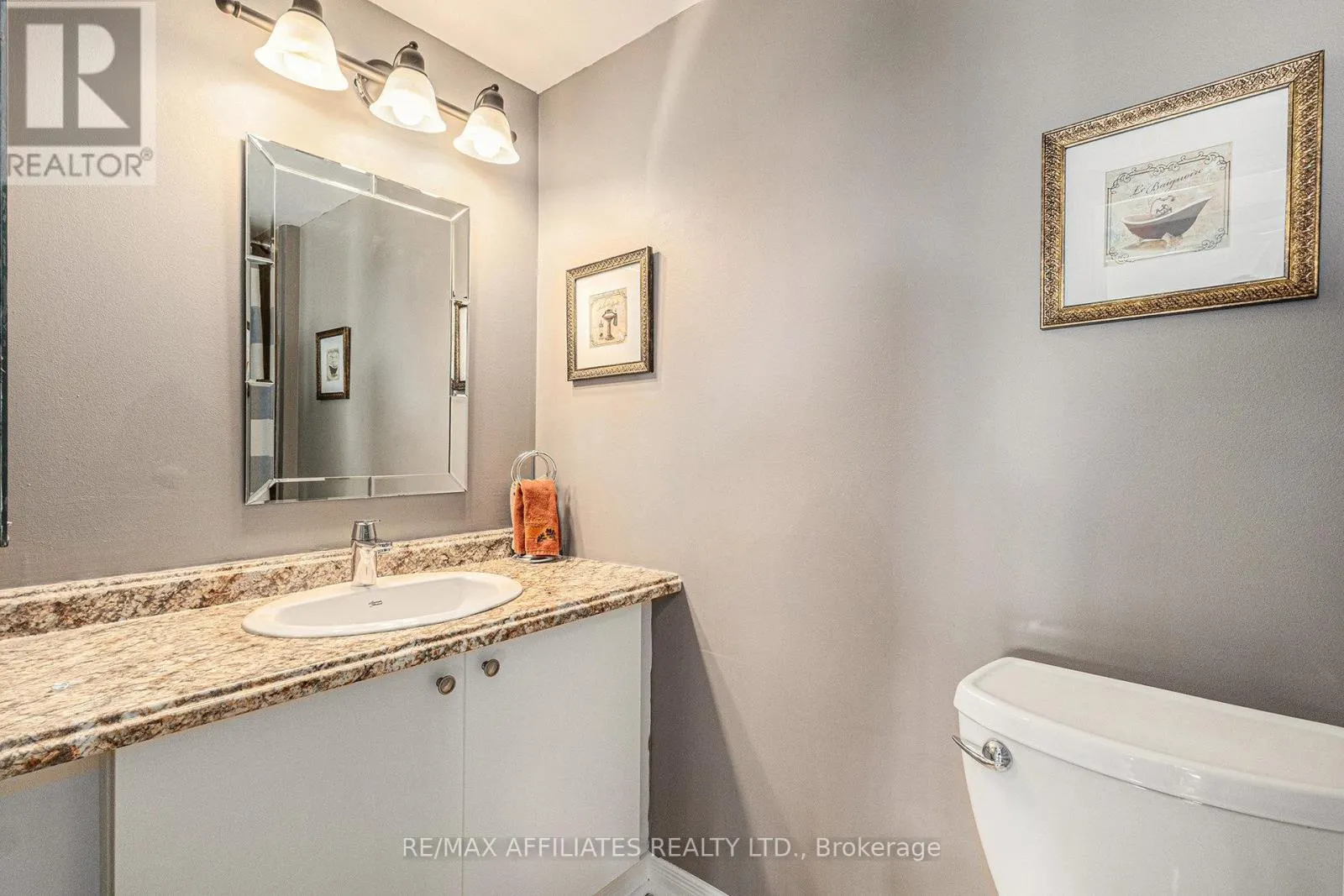 407 - 2760 CAROUSEL CRESCENT