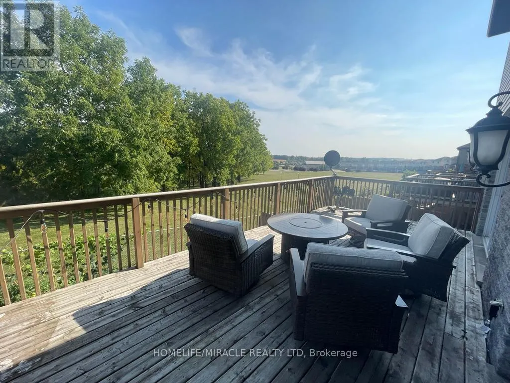 455 CHAMPLAIN AVENUE