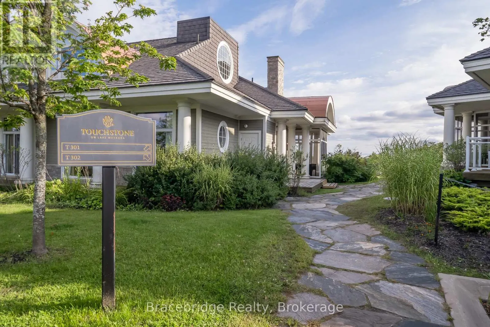 1869 MUSKOKA RD 118 W HIGHWAY