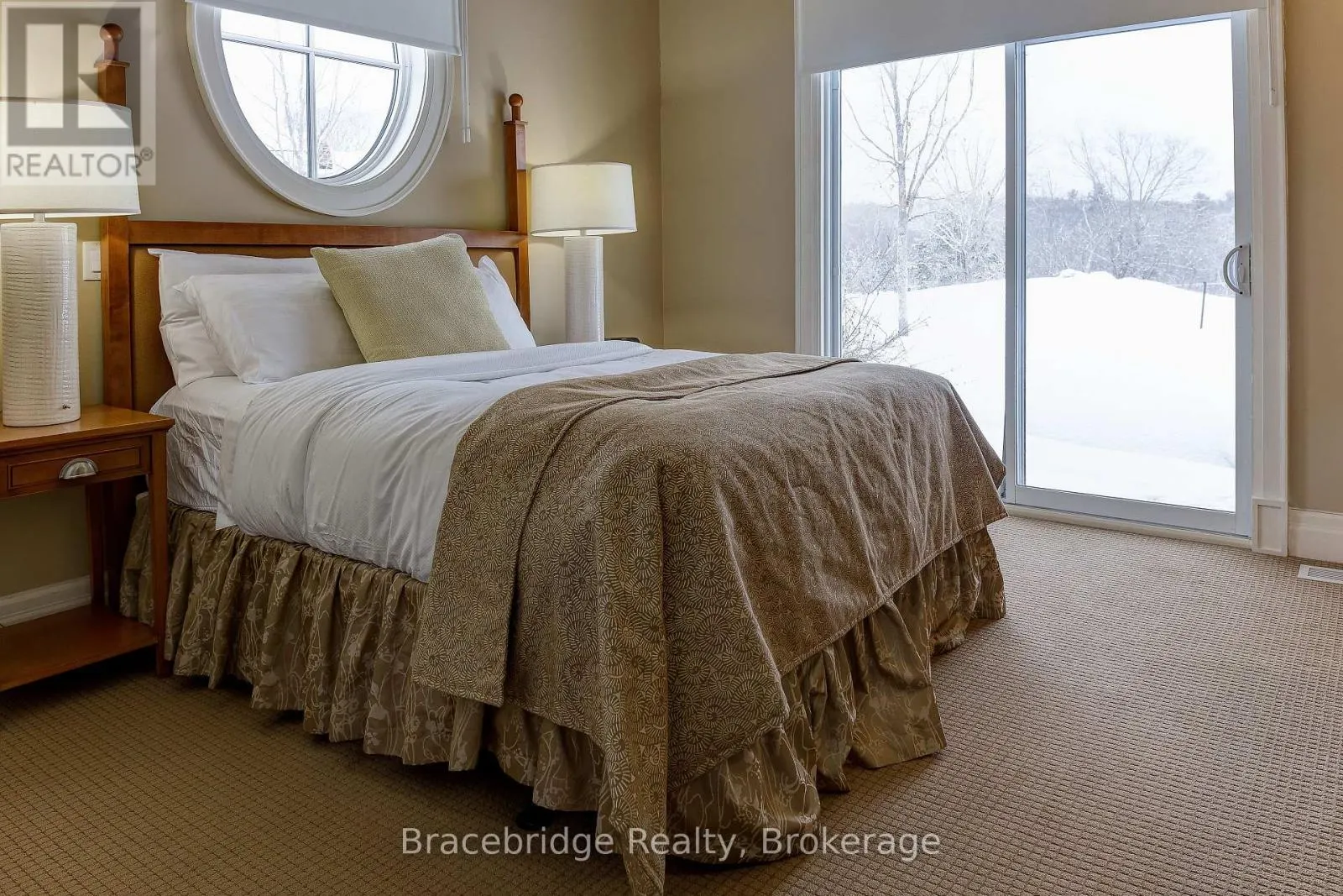 1869 MUSKOKA RD 118 W HIGHWAY