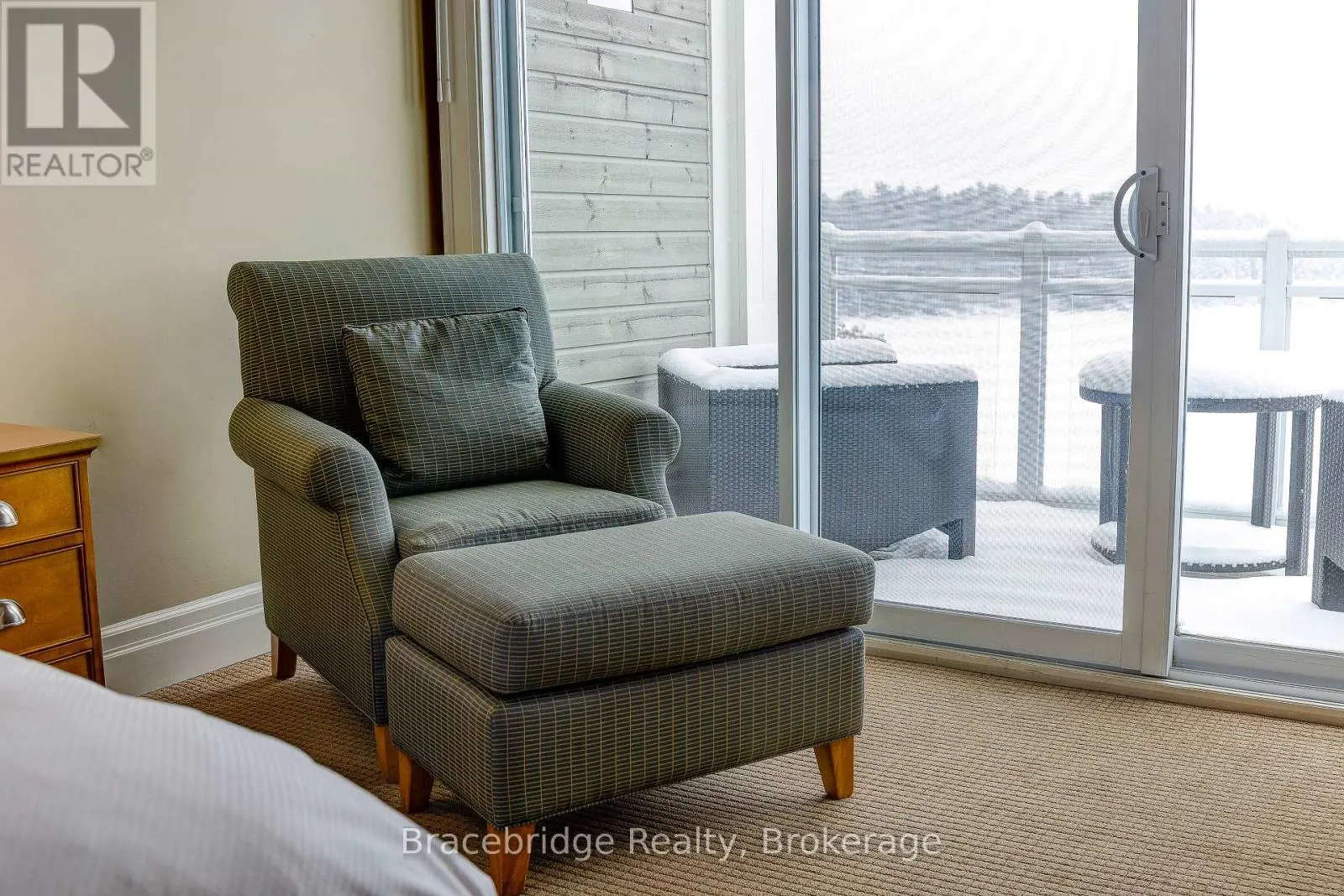 1869 MUSKOKA RD 118 W HIGHWAY