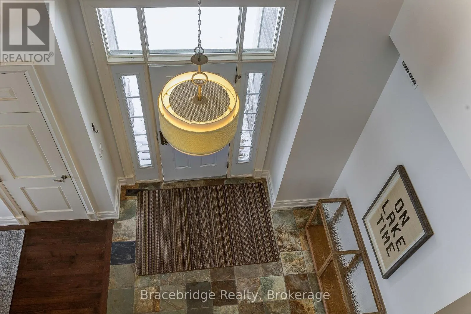 1869 MUSKOKA RD 118 W HIGHWAY