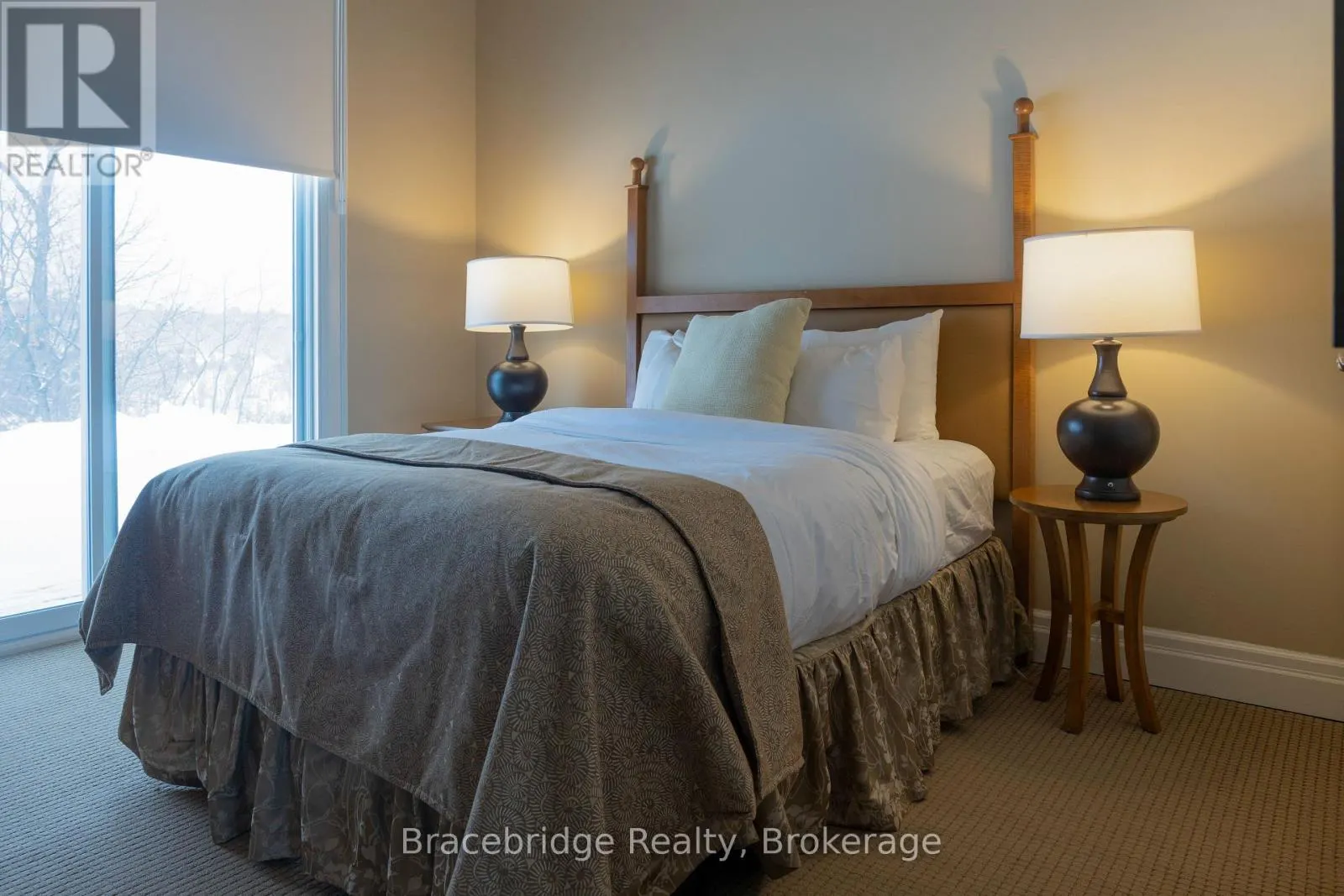 1869 MUSKOKA RD 118 W HIGHWAY