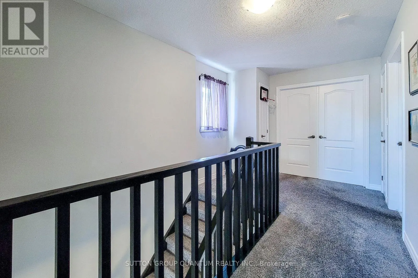 33 FAIRGROUNDS DRIVE