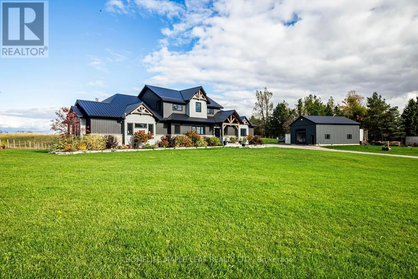 17 - 585437 COUNTY ROAD