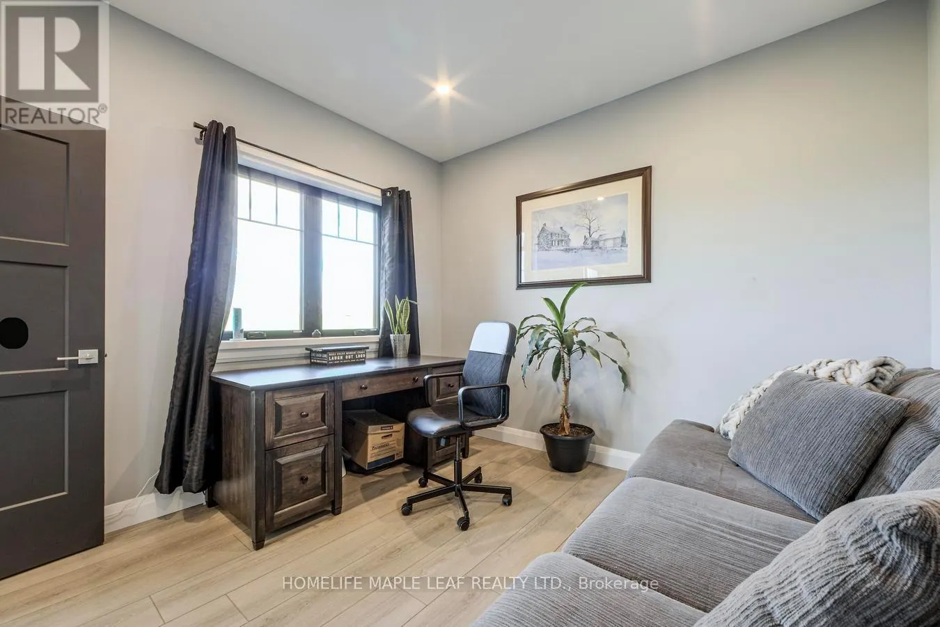 17 - 585437 COUNTY ROAD