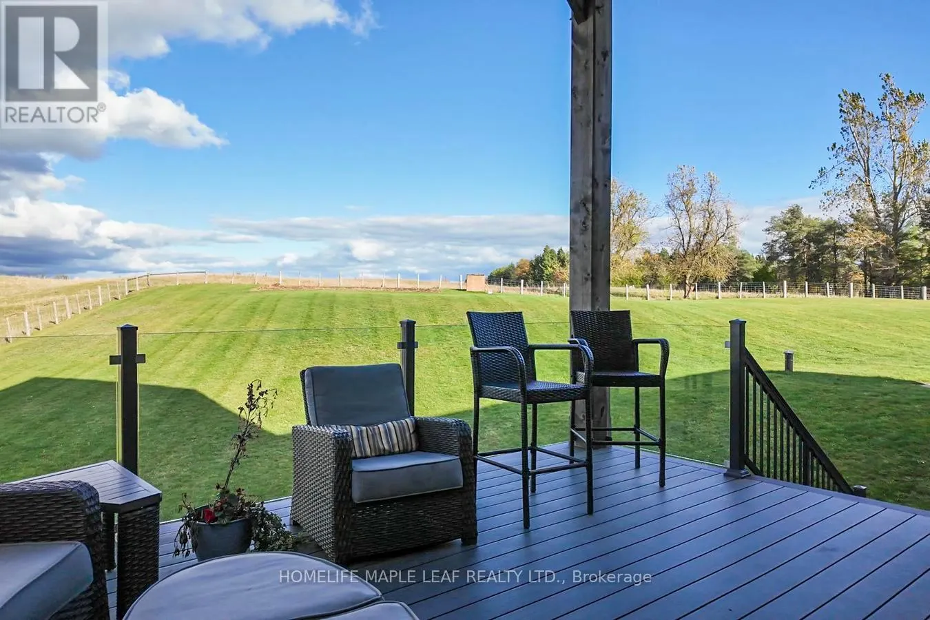 17 - 585437 COUNTY ROAD