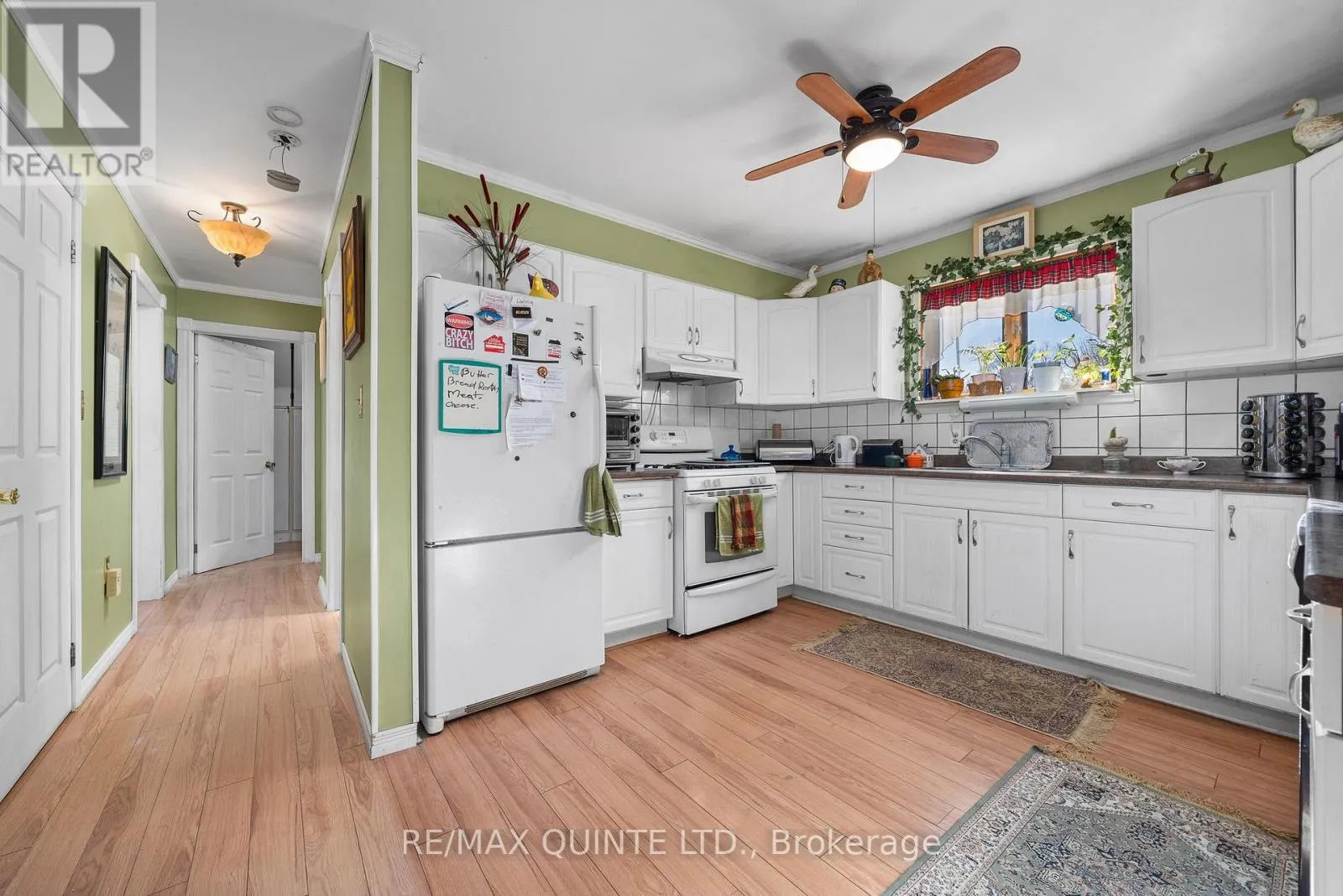 144 WELLINGTON STREET