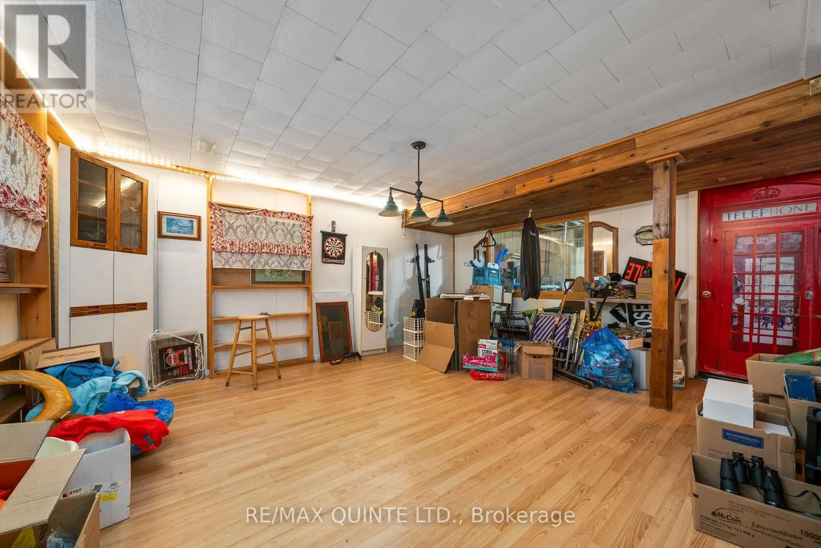 144 WELLINGTON STREET