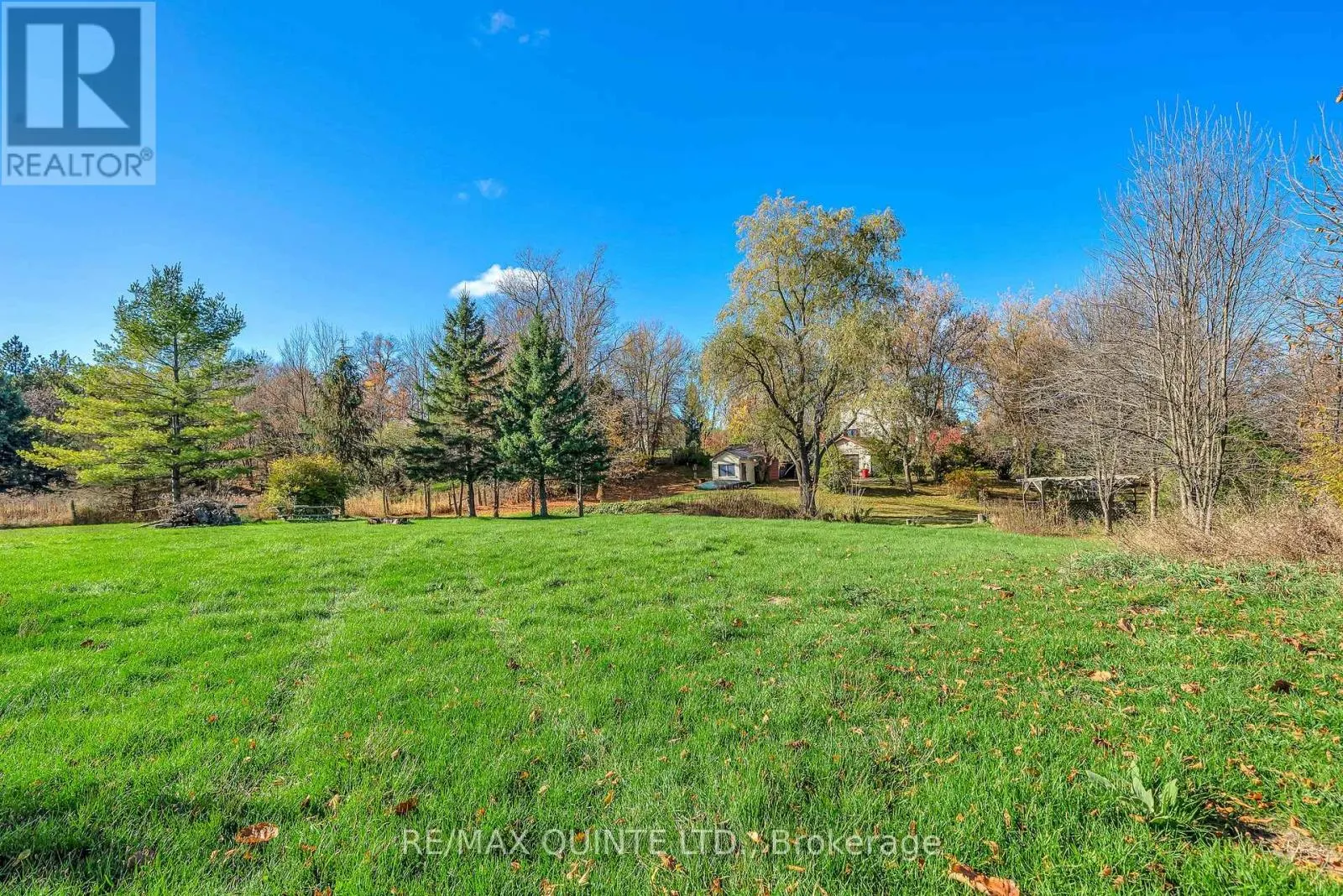 144 WELLINGTON STREET