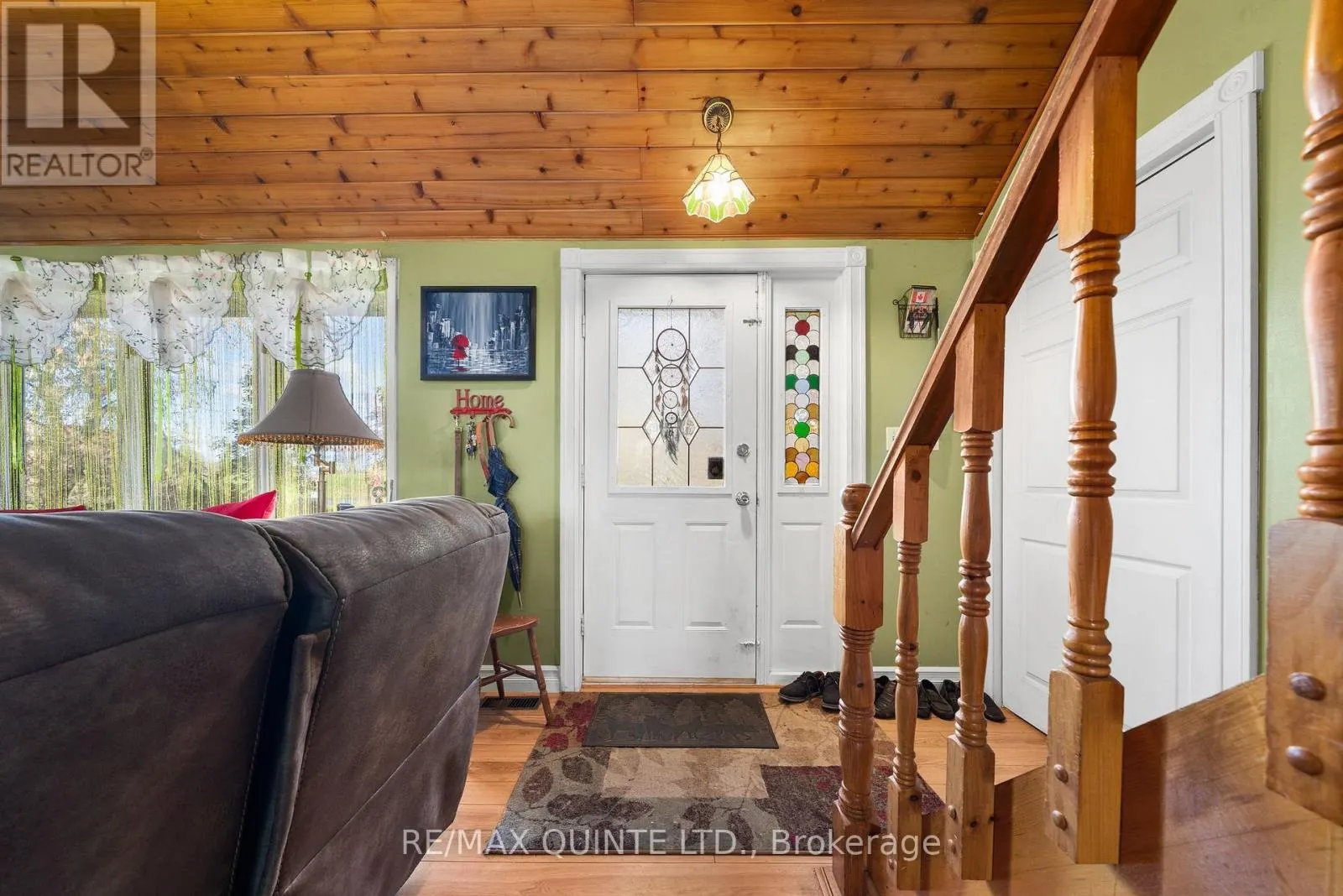 144 WELLINGTON STREET