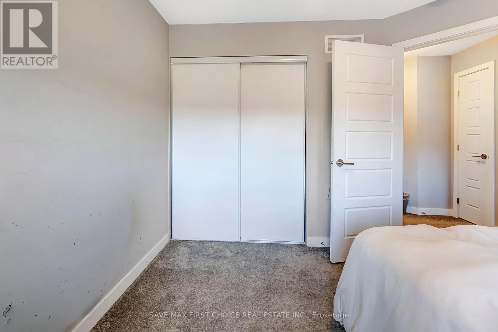 2070 WINSOME TERRACE